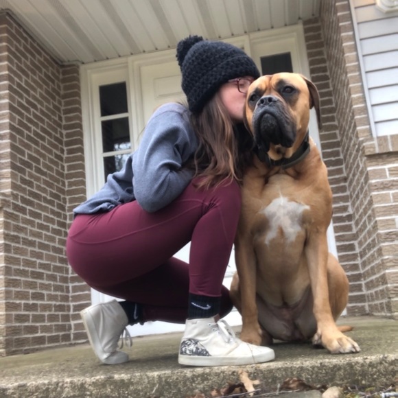 Meet your Posher, Cassidy - Picture 2 of 8